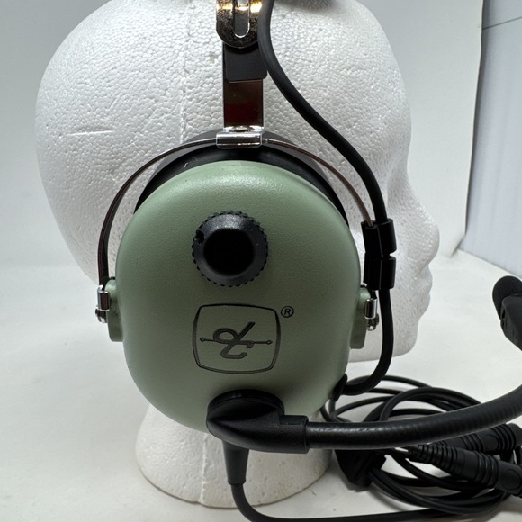 David Clark H10-13.4 Aviation Headset With Dual Plugs & C10-15 PTT Switch EUC - Picture 3 of 16